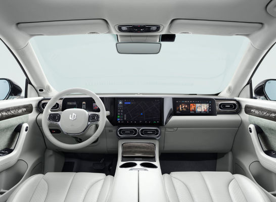 Ηλεκτρική μηχανή C11 Suv πηδήματος αυτοκινήτων μηχανών πηδήματος 510KM 5 πόρτες 5 καθίσματα