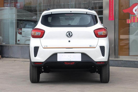 5 πόρτες 4 ηλεκτρικό όχημα 330KM Dongfeng Fengshen Ex1 μηχανών Dongfeng καθισμάτων