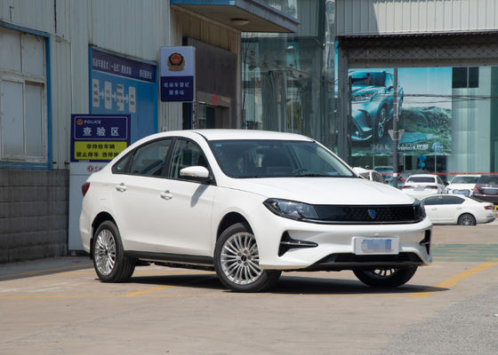 Καθαρά ηλεκτρικά αυτοκίνητα 415KM S60EV Dongfeng Ev με 4 πόρτες 5 καθίσματα