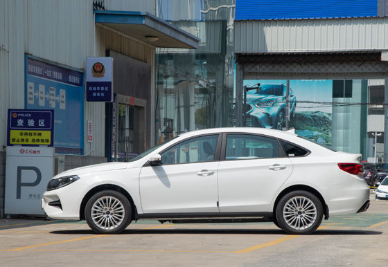 Καθαρά ηλεκτρικά αυτοκίνητα 415KM S60EV Dongfeng Ev με 4 πόρτες 5 καθίσματα