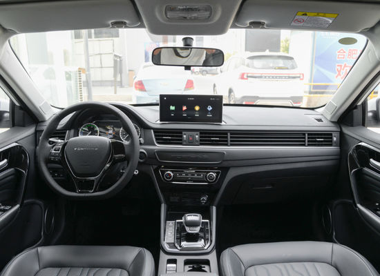 Καθαρά ηλεκτρικά αυτοκίνητα 415KM S60EV Dongfeng Ev με 4 πόρτες 5 καθίσματα