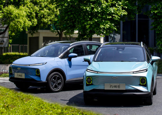 ηλεκτρική γεωμετρία Ε Geely 60kw Geely Suv 320410KM 5 πόρτες 4 καθίσματα
