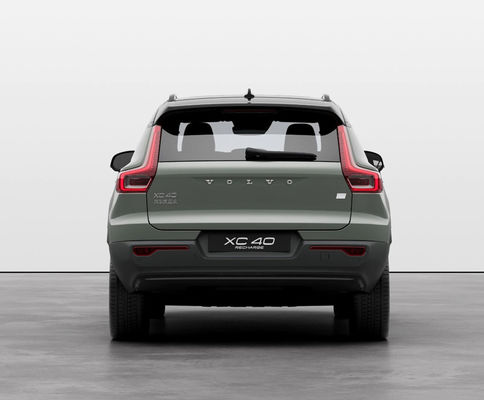 Νέο συμπαγές SUV 2023 αυτοκίνητο της VOLVO XC40 γρήγορη δαπάνη καθισμάτων 0.67H πορτών 5-6 500KM - 530KM καθαρή ηλεκτρική 5