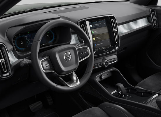 Νέο συμπαγές SUV 2023 αυτοκίνητο της VOLVO XC40 γρήγορη δαπάνη καθισμάτων 0.67H πορτών 5-6 500KM - 530KM καθαρή ηλεκτρική 5