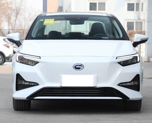 Ηλεκτρικό αυτοκίνητο 510KM 4 πόρτες 5 φορείων Yilue EA6 Guangqi γρήγορη δαπάνη καθισμάτων 0.78H